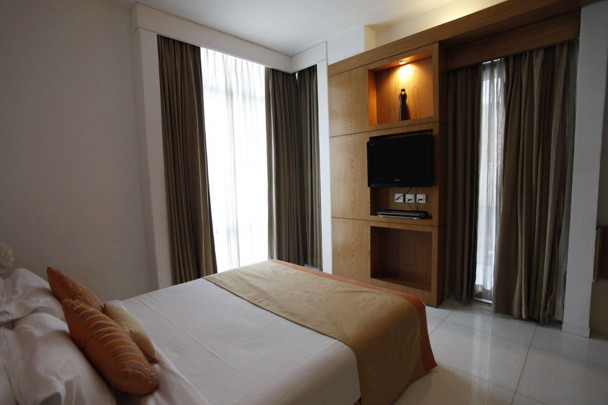 Platinum Suites داكا المظهر الخارجي الصورة